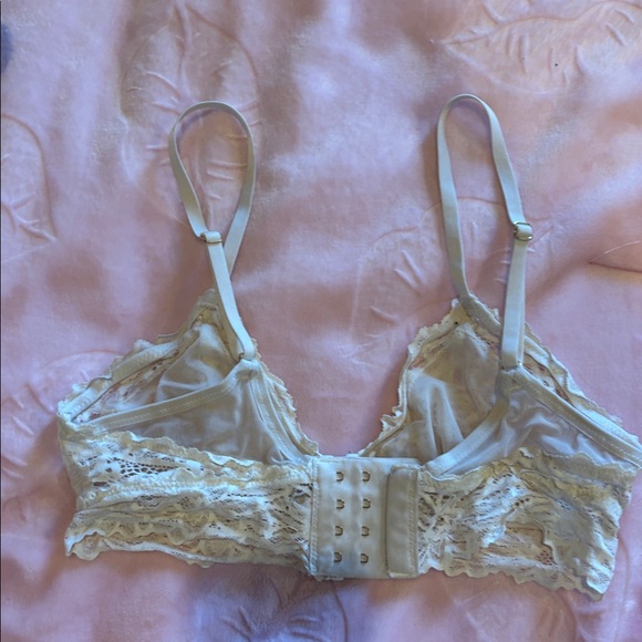 Aerie Lace Bralette in Cream - Picture 7 of 9